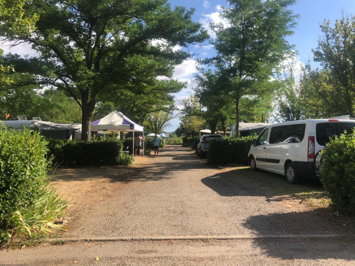 Family's Camping les Rives de l'Hérault Gignac  Extérieur photo
